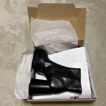ZARA 플랫폼 앵클부츠 26cm