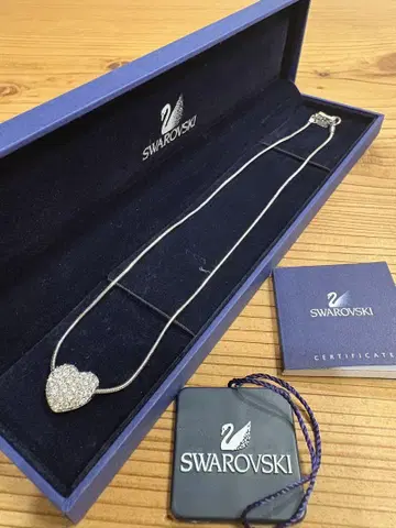 Swarovski 하트 모양 목걸이