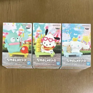 산리오 캐릭터즈 나카요시 메모리즈 피규어