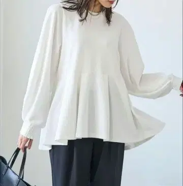 택 포함 새상품 RONEL 이지 조젯 페플럼 티셔츠 M 화이트