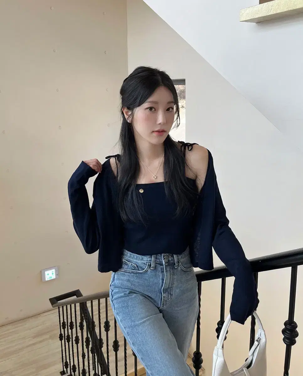 Dey in Keum jang ribbon sleeveless cardigan set