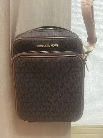 마이클코어스 숄더백 MK