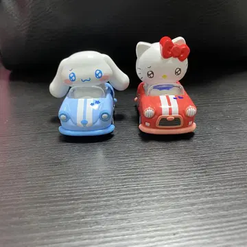 [ 새상품 미사용 ] 시나모롤 헬로키티 토미카 세트