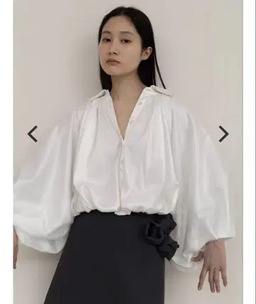 새상품 미개봉 Bibiy ELOISE BLOUSE