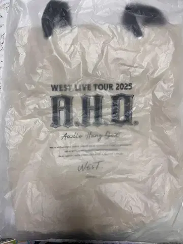 WEST. LIVE TOUR 2025 A.H.O 아호부쿠로