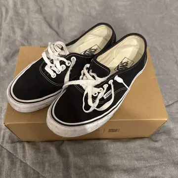 VANS 오센틱 26