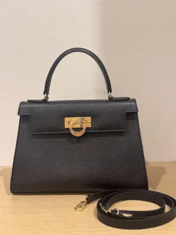 카르보티 ELENA 블랙