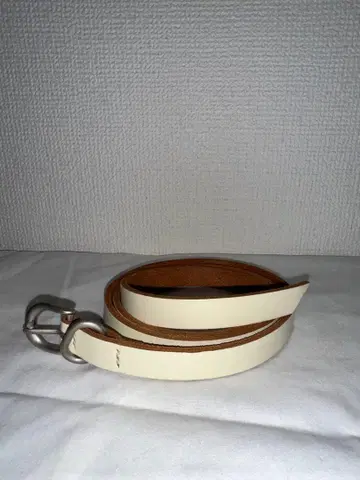 Hender Scheme 벨트
