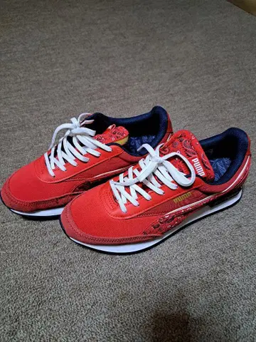 푸마/레어 레드 스니커즈/26cm