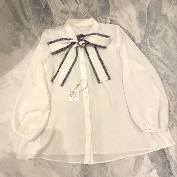 택 포함 새상품급 FENNEL M 사이즈 리본 보타이 화이트 쉬폰 셔츠