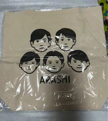 아라시 전시회 토트백