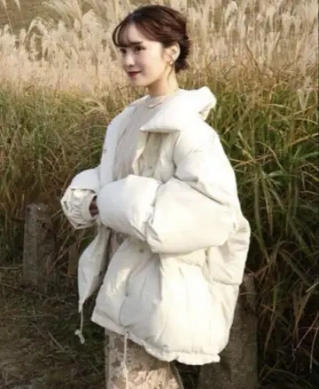 Alva 볼륨 다운 재킷 아이보리
