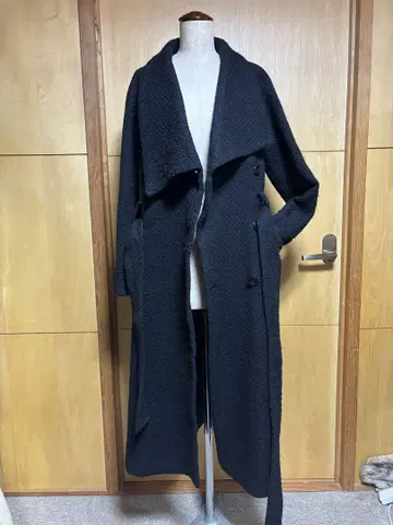BLACK PEARL 케이프 롱 코트