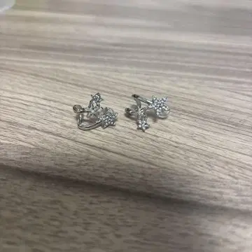 별 모양 크리스탈 후프 귀걸이