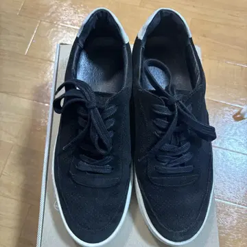 FILLING PIECES 블랙 스니커즈