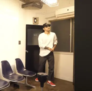 초레어 단종 VANS 슬립온 레드 27cm 야마다 렌 YAMADA