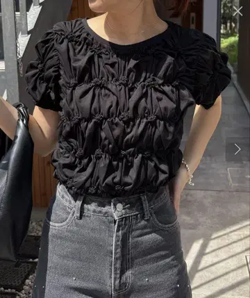 카프리슈 마쥬 셔링 휘핑 T셔츠