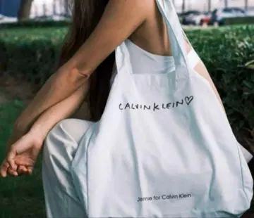 jennie x calvin klein 토트백