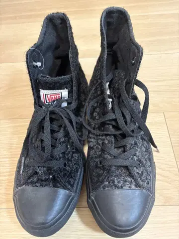 Vans 블랙 레오파드 무늬 하이컷 스니커즈