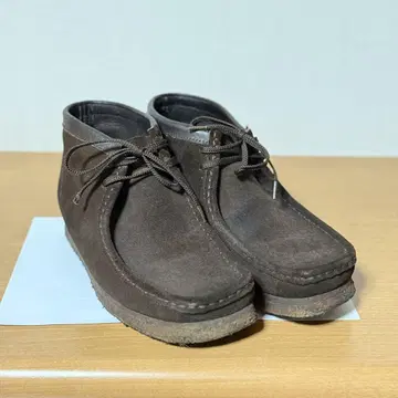 Clarks Wallabees