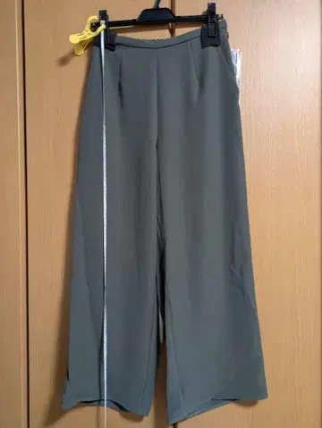 카키 미사용 새상품 정가 16000엔