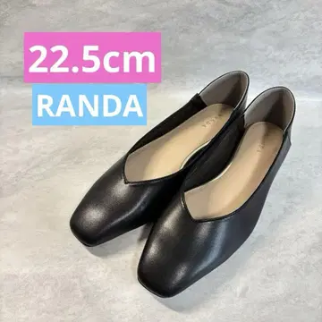 새상품 RANDA 블랙 스퀘어토 플랫슈즈 V컷 플랫
