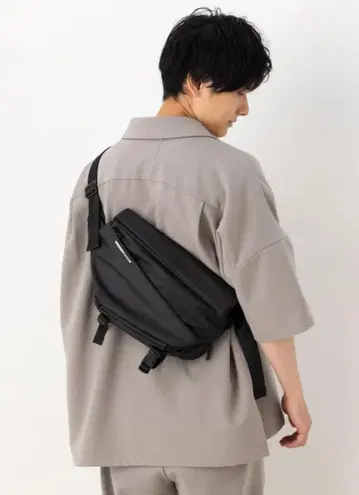 새상품 BlackSling HESHI 바디백 슬링백 카메라백