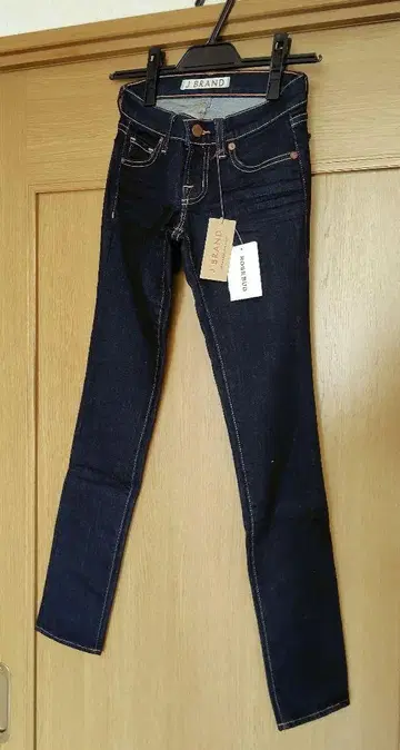 [ 미사용 새상품 ] J BRAND 스키니 데님 다크 인디고 새상품
