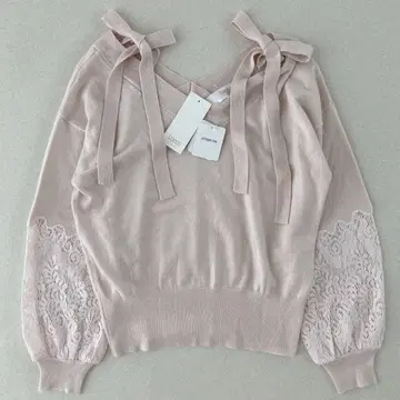 미사용 새상품 tocco closet (토코 클로젯) 시어 소매 니트 M
