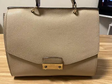 FURLA 베이지 백 수납 가방 포함