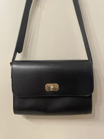 A.P.C. 가죽 숄더백