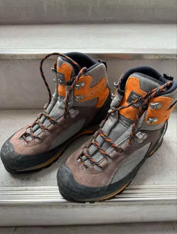 SCARPA 등산화 EU40 고어텍스(GORE-TEX)