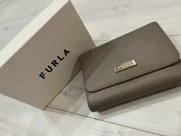 FURLA 3단 폴더형 지갑 그레이