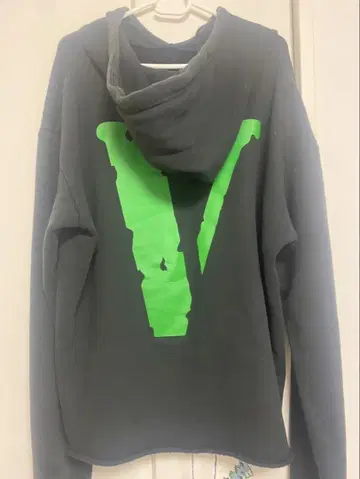 VlONE FRIENDS Black green 후드티