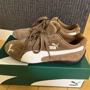 PUMA 스웨이드 브라운 스니커즈 UK4