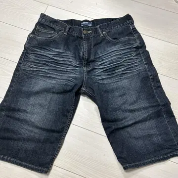다크 데님 숏팬츠 자수 포켓
