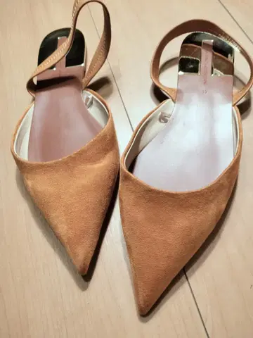 ZARA 플랫 뮬 라이트 브라운