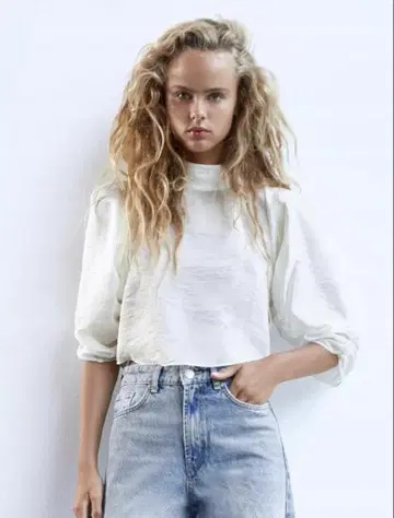 ZARA 백리본 크롭 블라우스 화이트