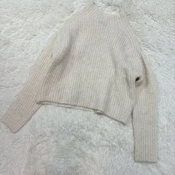 23구 온워드 카시야마 23AW 알파카 혼방 니트 아이보리