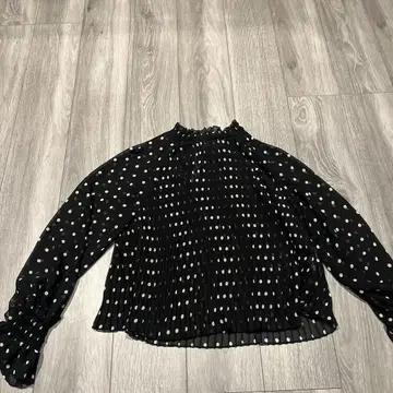 ZARA 블랙 앤 화이트 도트 무늬 블라우스 M