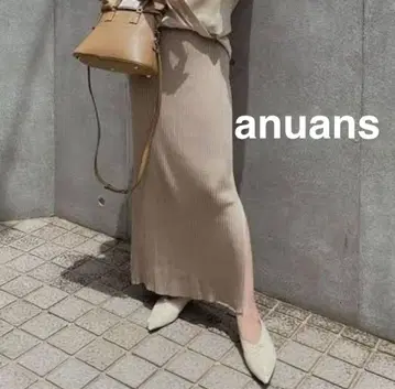새상품급 아뉴앙스 anuans 리브 니트 타이트 스커트 FREE