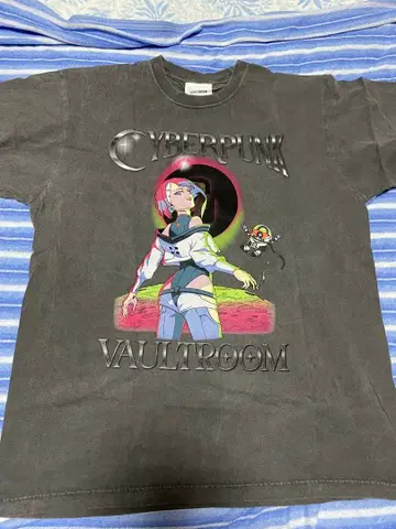 VR x LUCY TEE / CHARCOAL