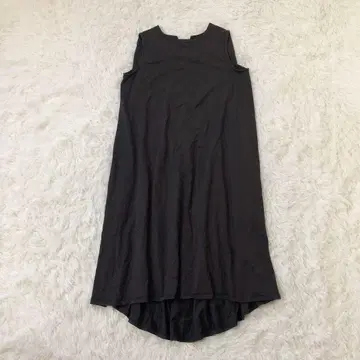 로페피크닉 슬리브리스 티셔츠 원피스 전후 비대칭 차콜