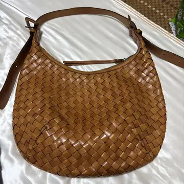 사자비 메쉬 백