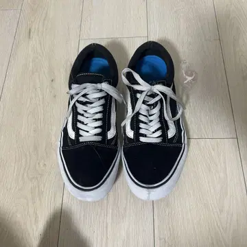 Vans 로우컷 스니커즈 블랙/화이트