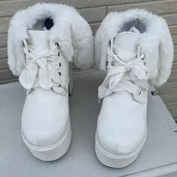 유메텐보 시나몬 롤 콜라보 부츠 화이트 24.5cm