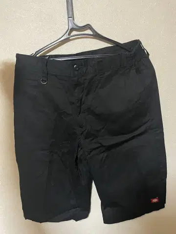 블랙 숏팬츠 경량 소재