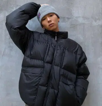 XLARGE 블랙 다운 자켓
