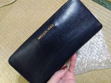 MICHAEL KORS 블랙 가죽 장지갑