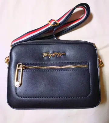 TOMMY HILFIGER 아이코닉 카메라백 네이비